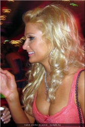 20090623-Celeb erotika - Pamela Anderson és Paris Hilton (44).jpg