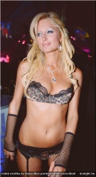 celeb-szex-paris-hilton-106.jpg