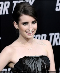 20200608-Celeb pornó - Emma Roberts (3).jpg