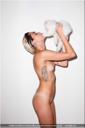20200118-Celeb erotika - Miley Cyrus (3).jpg