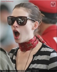 20190522-Celeb pornó - Anne Hathaway (28).JPG