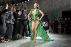 Celeb_erotika_Jennifer_Lopez (9).jpg