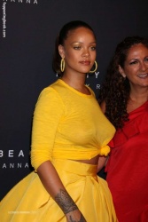 Rihanna_61.jpg