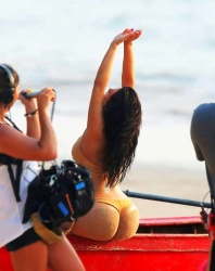 Celeb_erotika_Kim_Kardashian (3).jpg