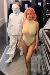 20261007-Celeb erotika - Bianca Censori (13).webp