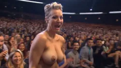 20261017-Fake celeb pornó - Kaley Cuoco-2 (4).webp