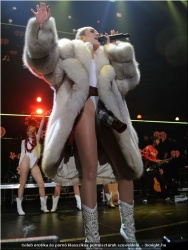 20140725-celeb-porno-miley-cyrus-121.jpg